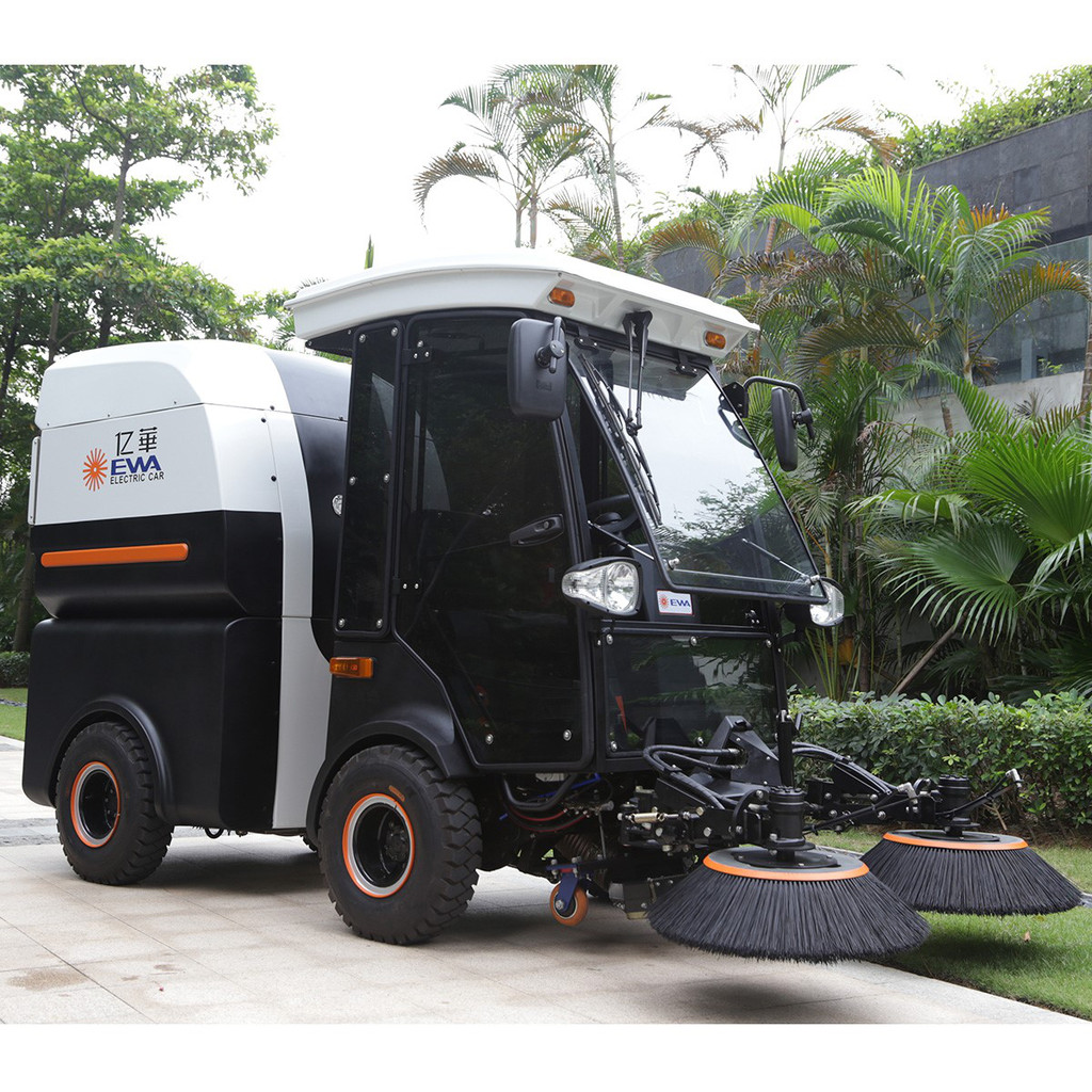 小型道路清掃車